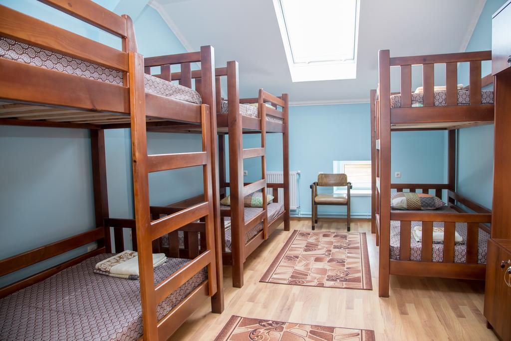 Lions Heart Hostel Lviv Dış mekan fotoğraf