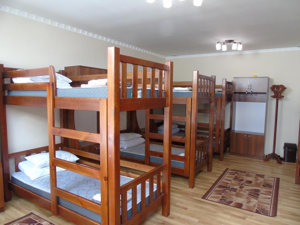 Lions Heart Hostel Lviv Dış mekan fotoğraf