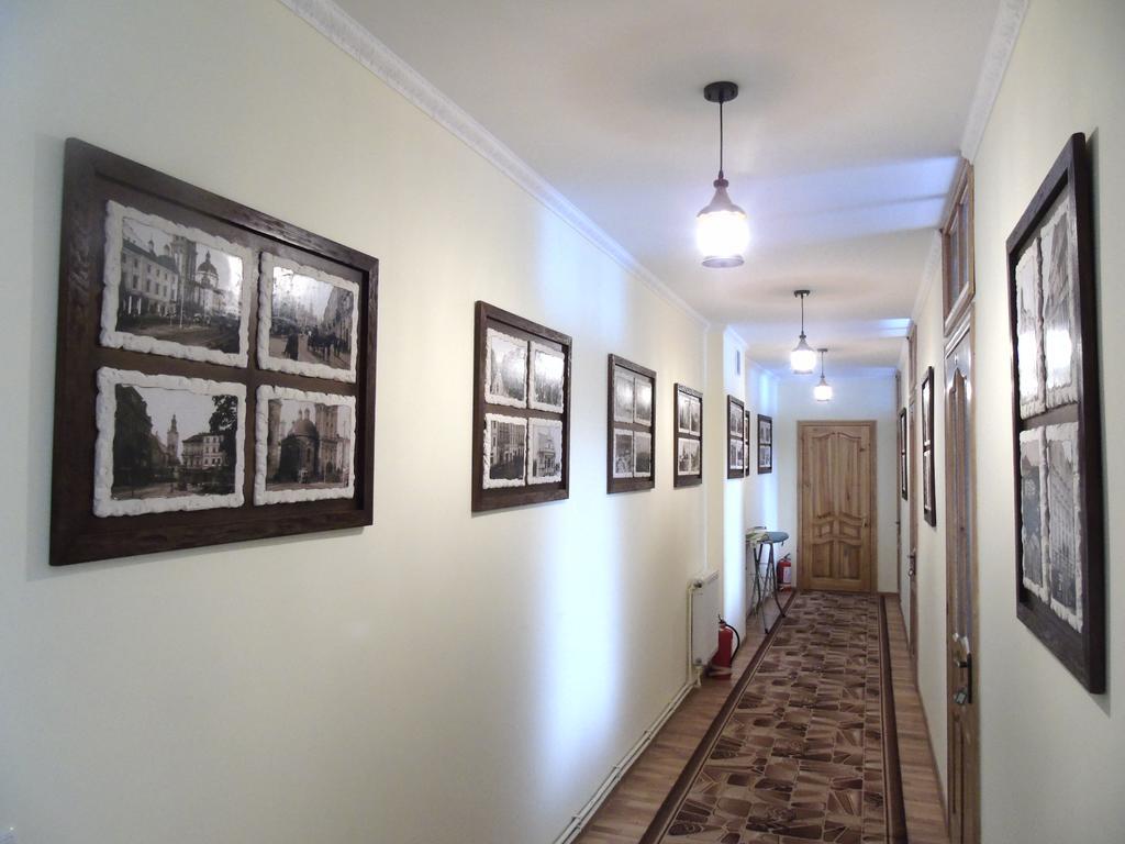 Lions Heart Hostel Lviv Dış mekan fotoğraf