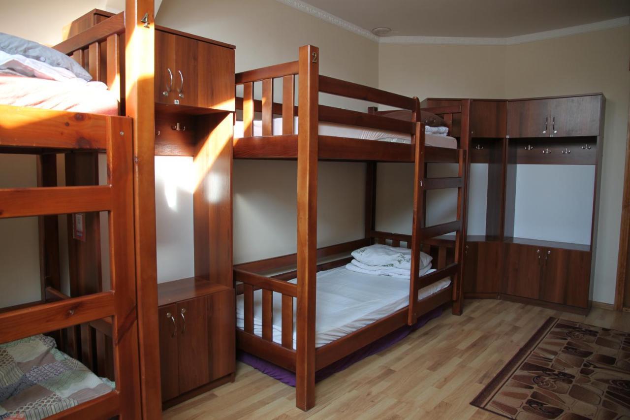 Lions Heart Hostel Lviv Dış mekan fotoğraf